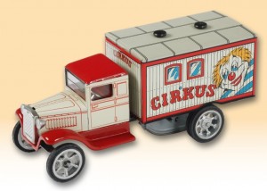 plechové modely - Hawkeye-cirkus